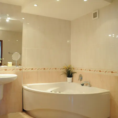 Panon Hotel 3*